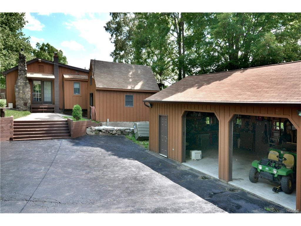 633 Oscawana Lake Road - Photo 1