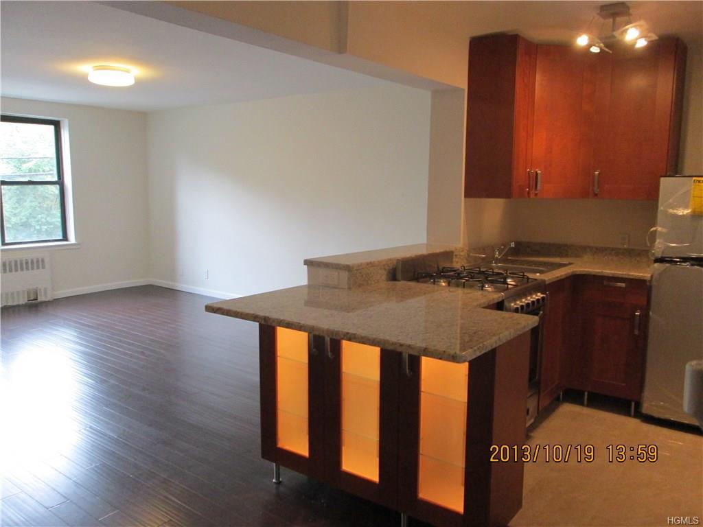 77 Bronx River Road - Photo 1