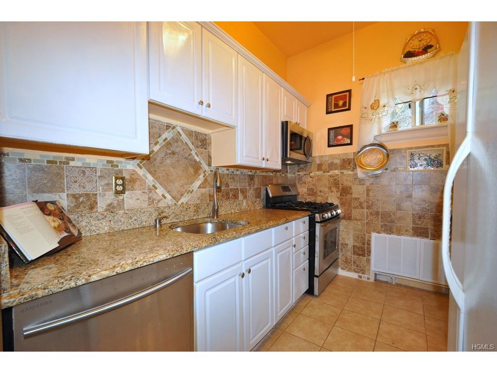 37 Fieldstone Drive - Photo 1