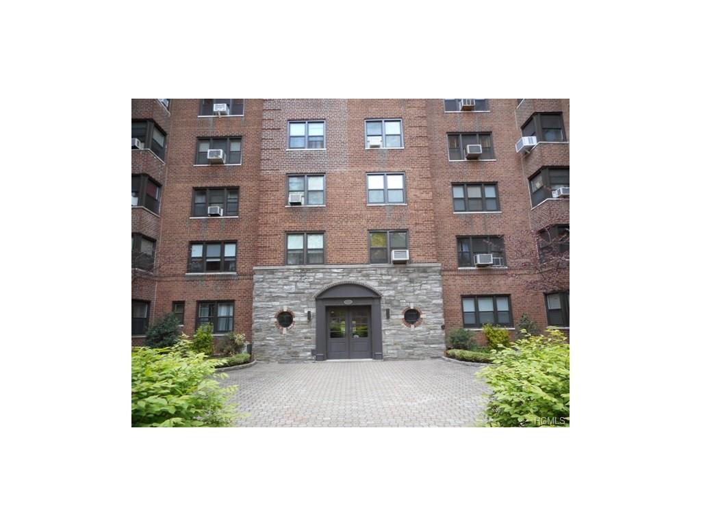 30 Ehrbar Avenue - Photo 1