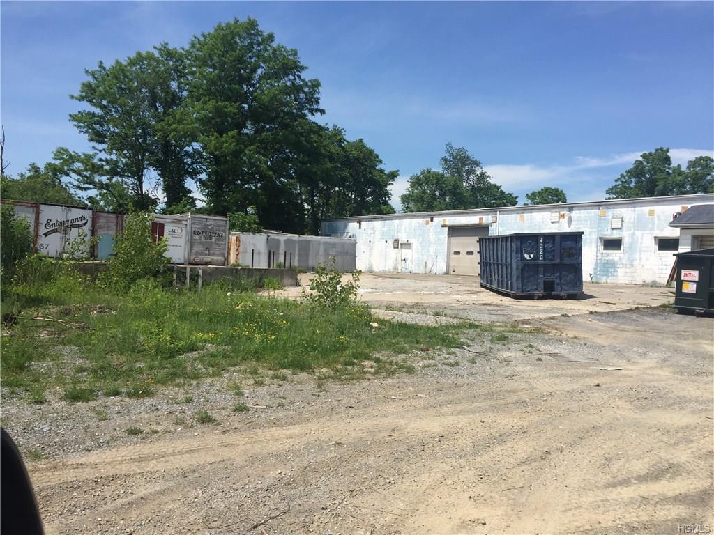 19 Commerce - Photo 1