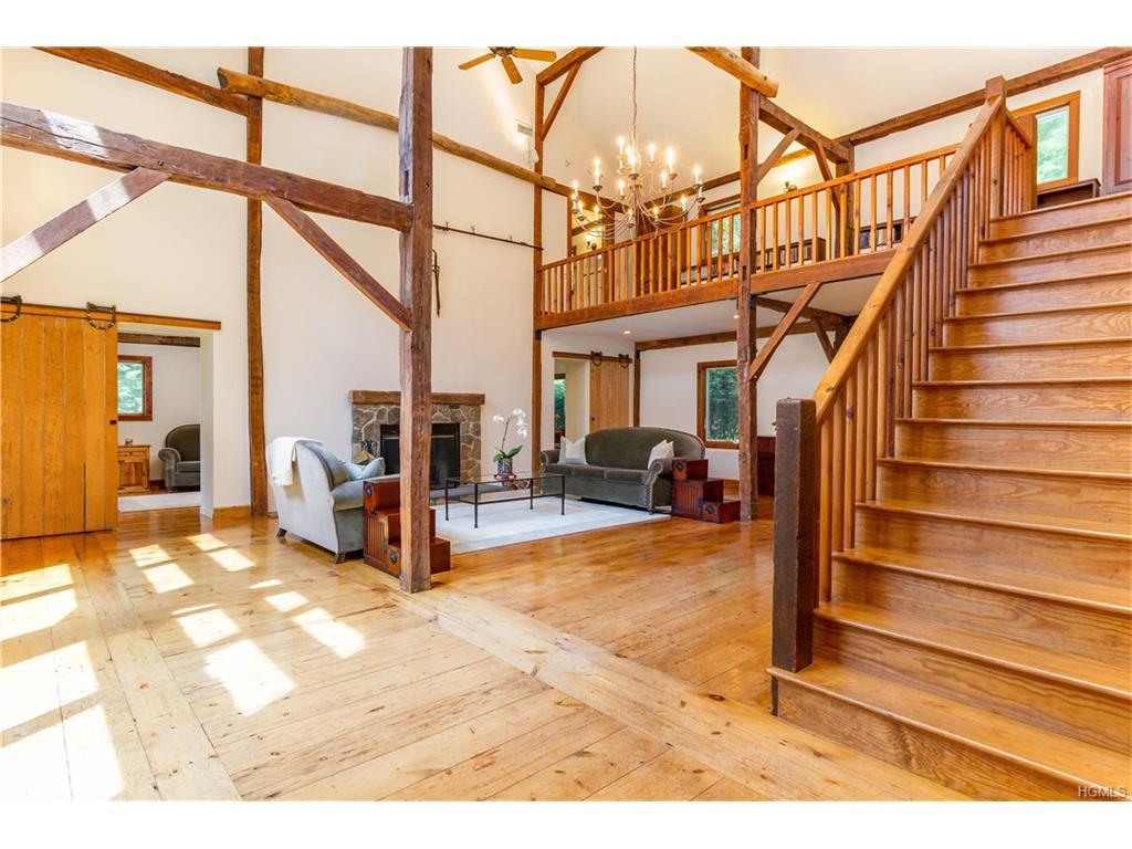 979 King Street - Photo 1