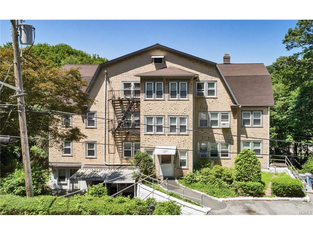 137 Washington Avenue - Photo 1