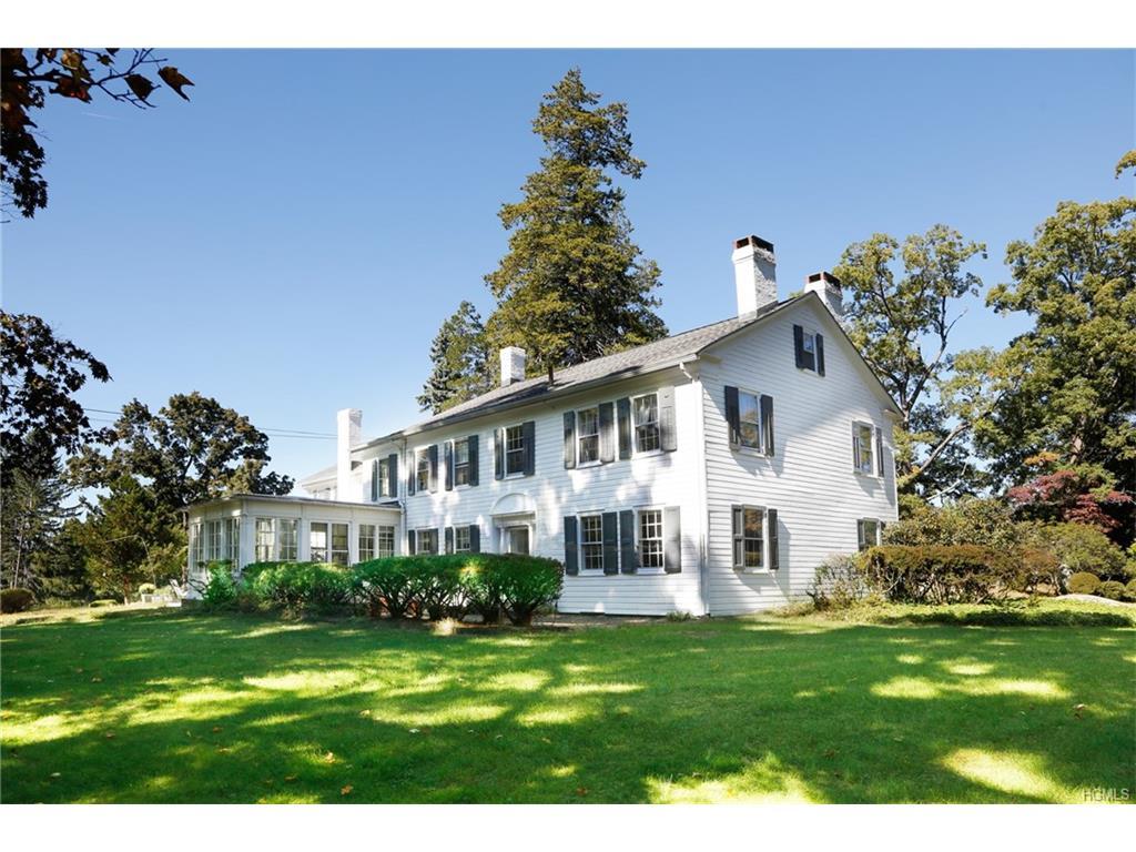 91 Watch Hill Road - Photo 1
