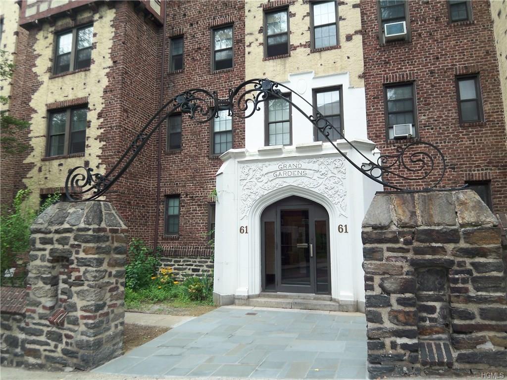 61 Grand Street - Photo 1