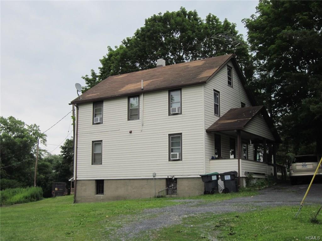 340 Maple Avenue - Photo 1