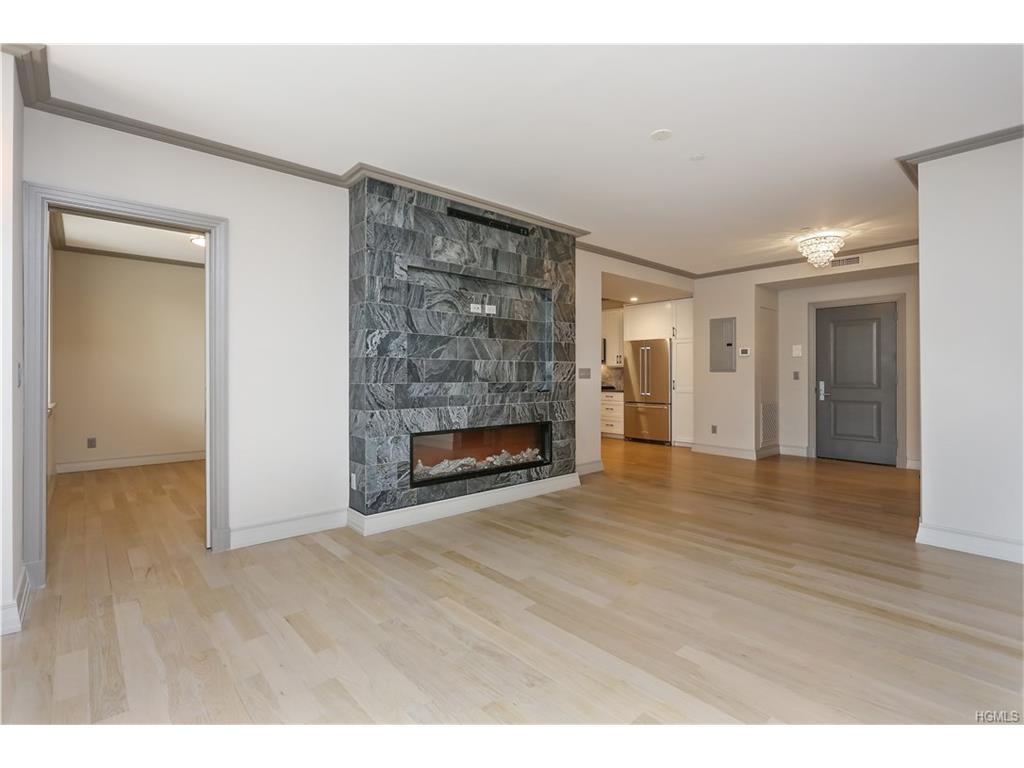26 East Parkway - Photo 1