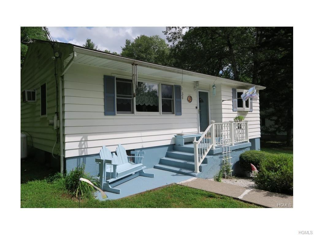 8 Schumacher Pond Road - Photo 1