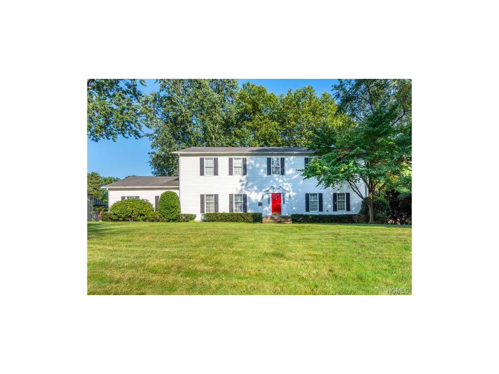 4 White Plains Road - Photo 1
