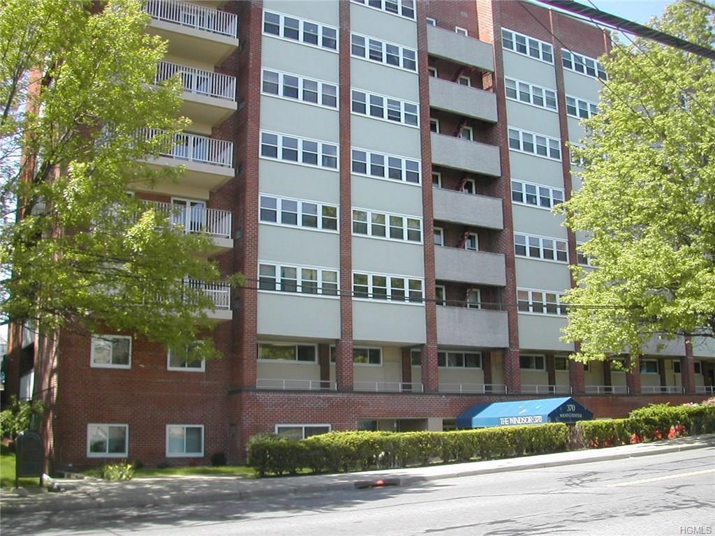 388 Westchester Avenue - Photo 1