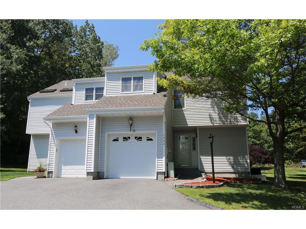 1464 Iroquois Street - Photo 1