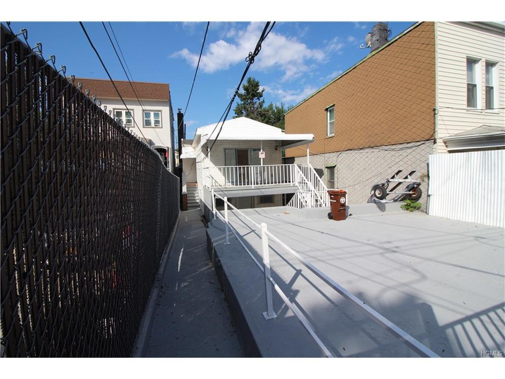 1629 Melville Street - Photo 1
