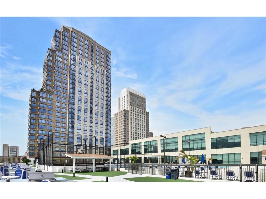 10 City Place - Photo 1