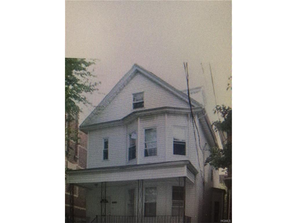2652 Bainbridge Avenue - Photo 1