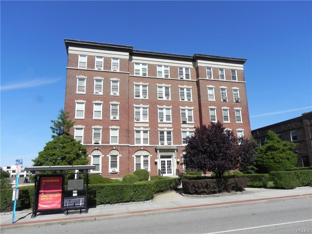 421 Huguenot Street - Photo 1