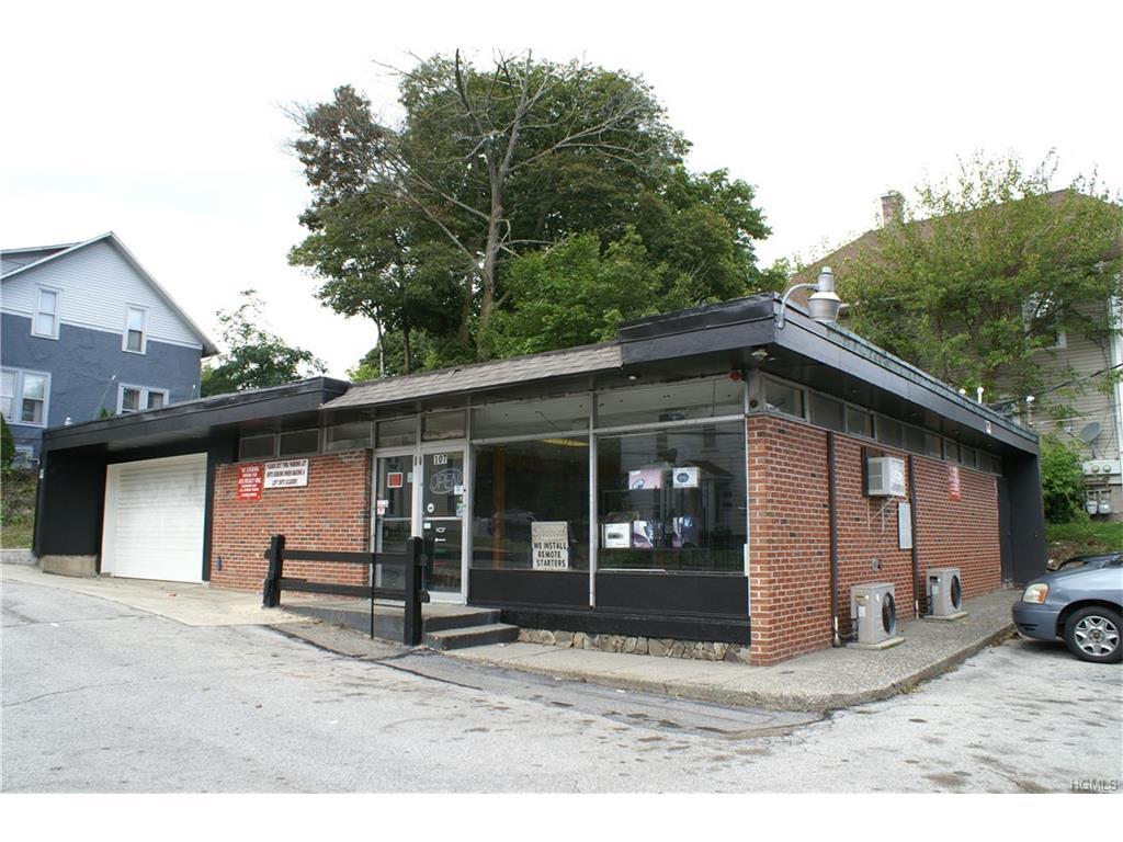 107 Academy Avenue - Photo 1