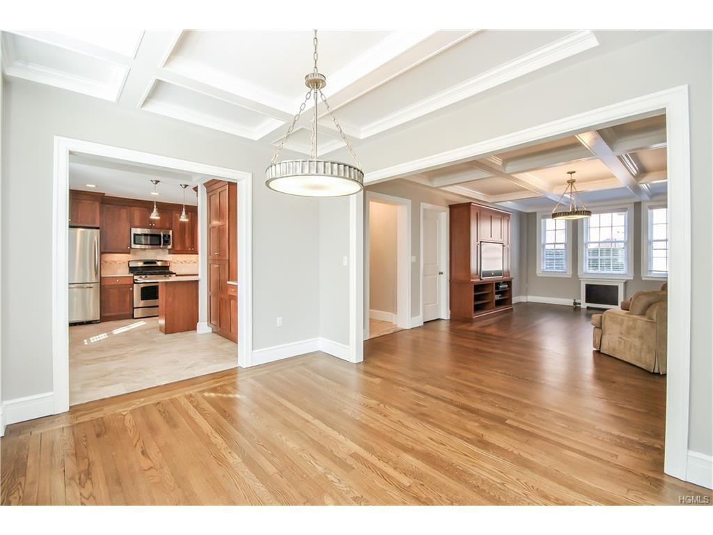 26 East Parkway - Photo 1