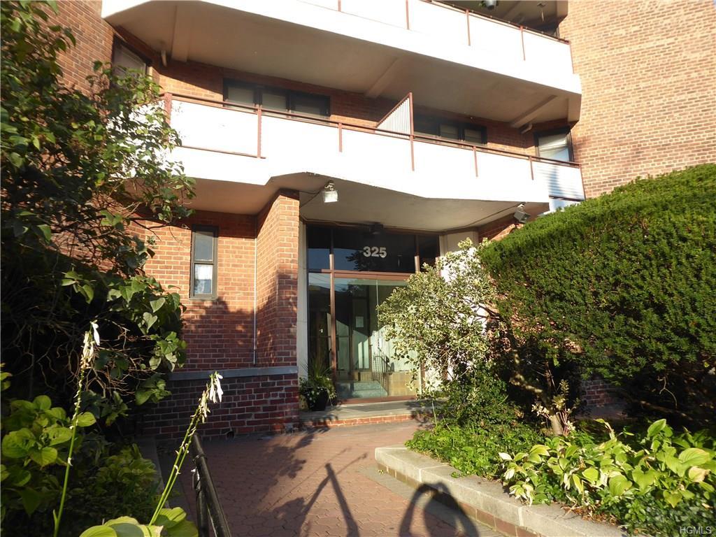 325 King Street - Photo 1