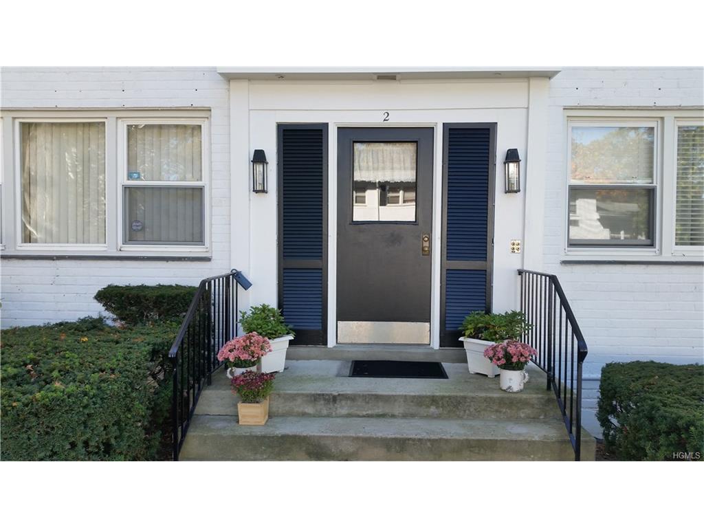 2 Avon Circle - Photo 1