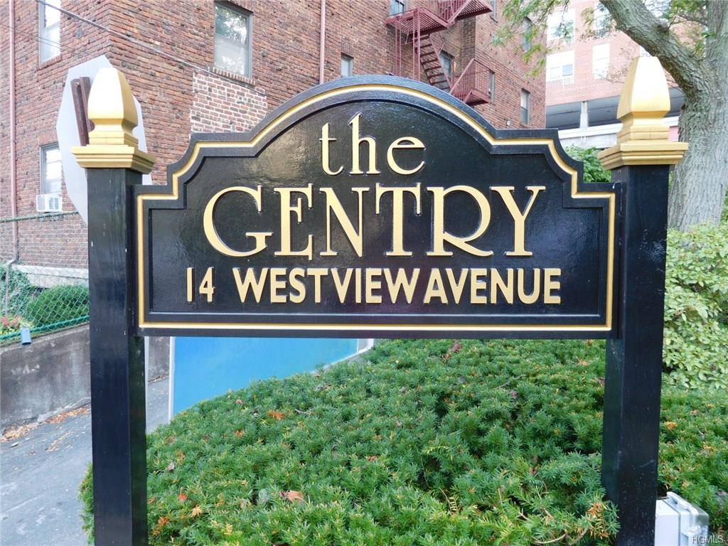 14 Westview Avenue - Photo 1