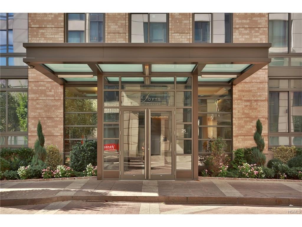 25 City Place - Photo 1