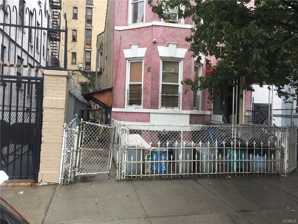 881 Longfellow Avenue - Photo 1