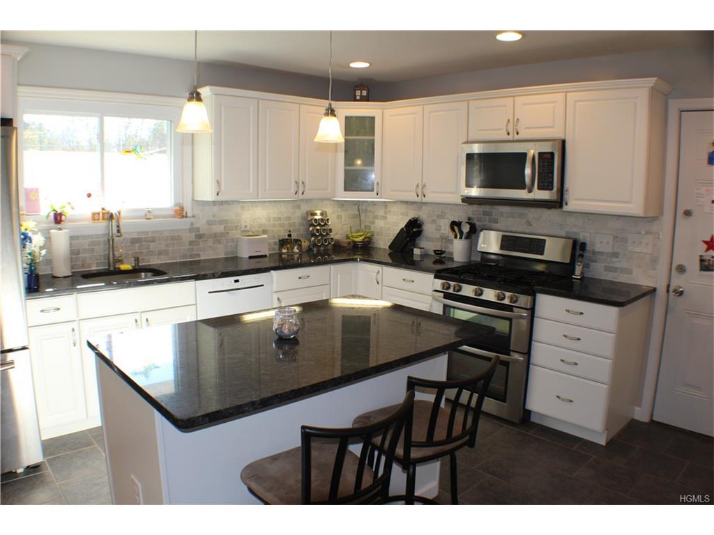 23 Reservoir Avenue - Photo 1