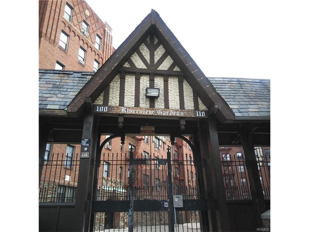 104 Highland Avenue - Photo 1