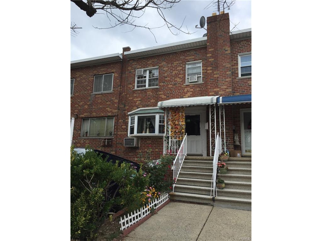 907 Huntington Avenue - Photo 1