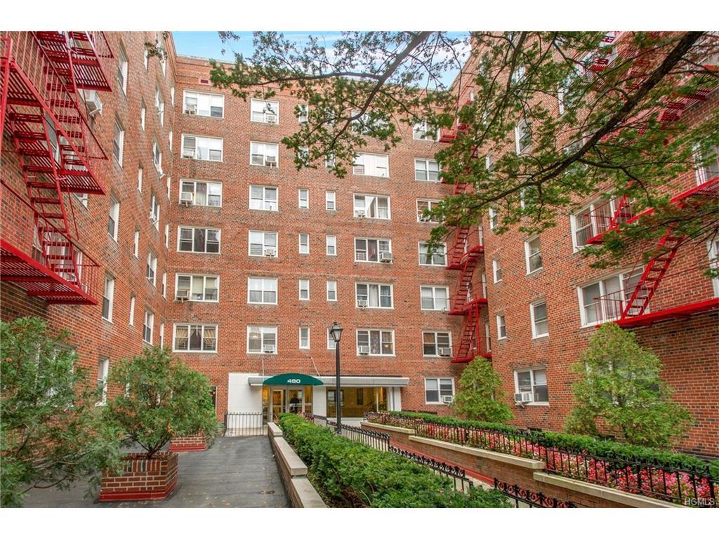 480 Riverdale Avenue - Photo 1