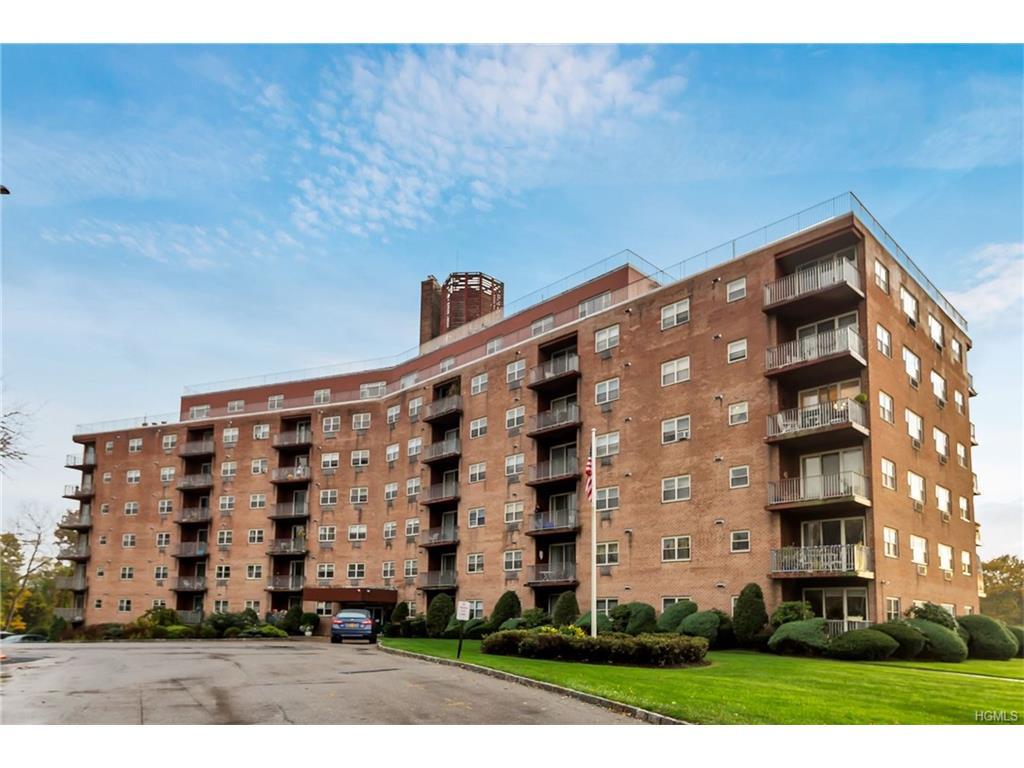 1 Lakeview Drive - Photo 1