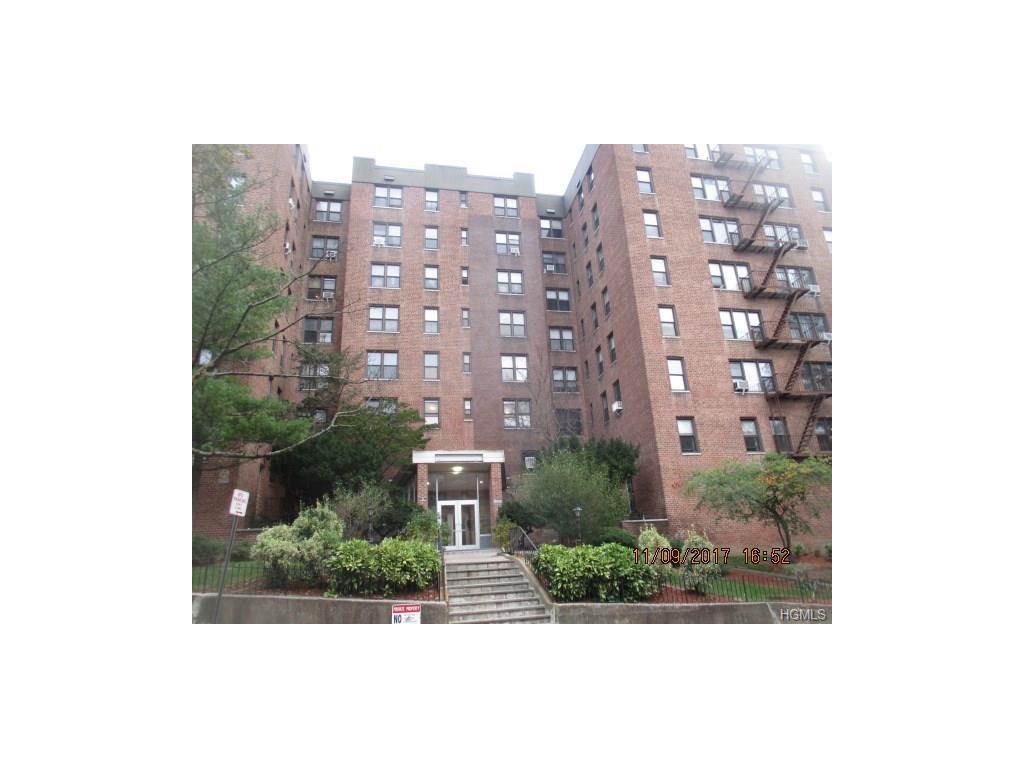 270 Broadway - Photo 1