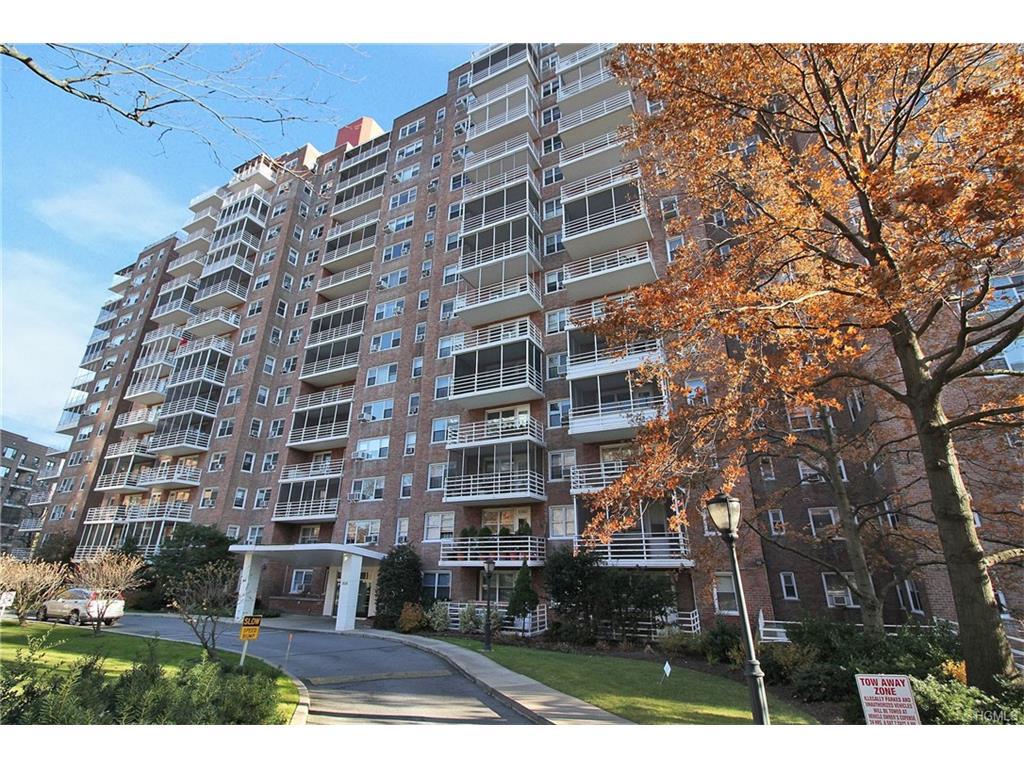 3530 Henry Hudson Parkway East - Photo 1