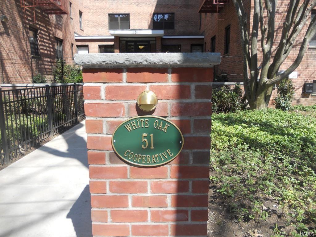51 White Oak Street - Photo 1