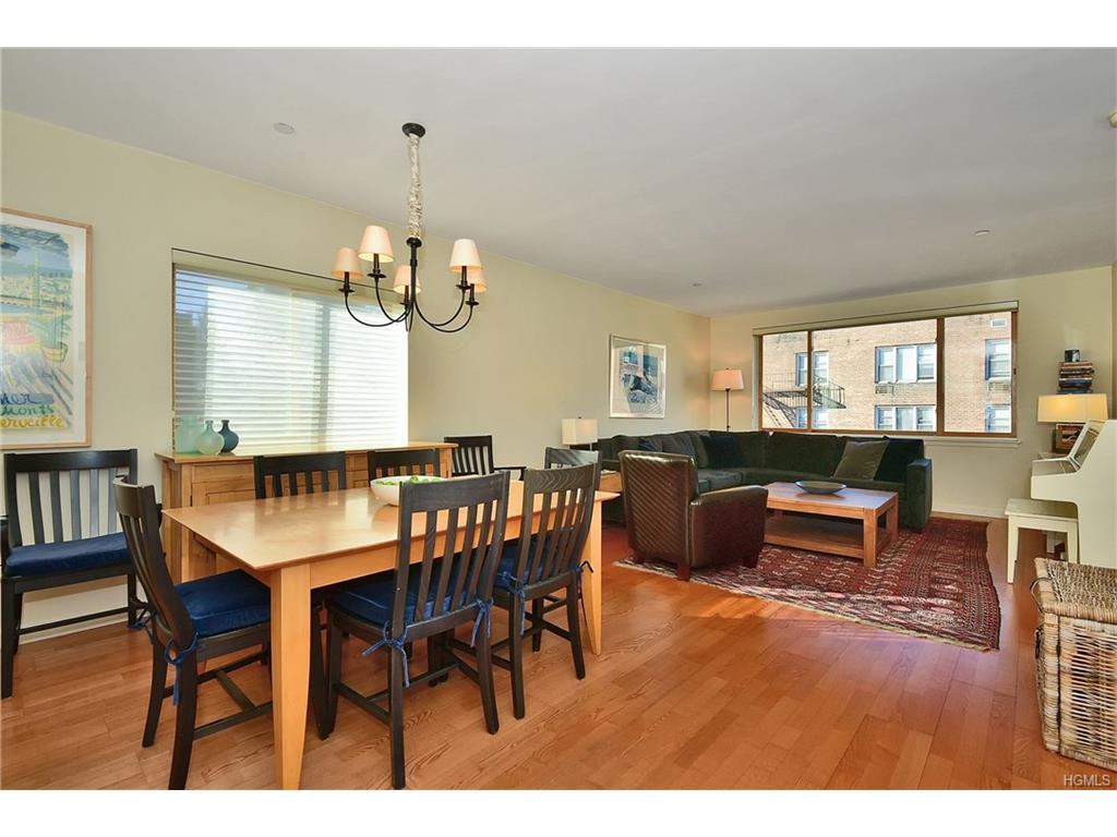 3800 Blackstone Avenue - Photo 1