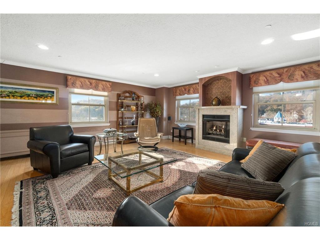 410 Harbor Cove - Photo 1