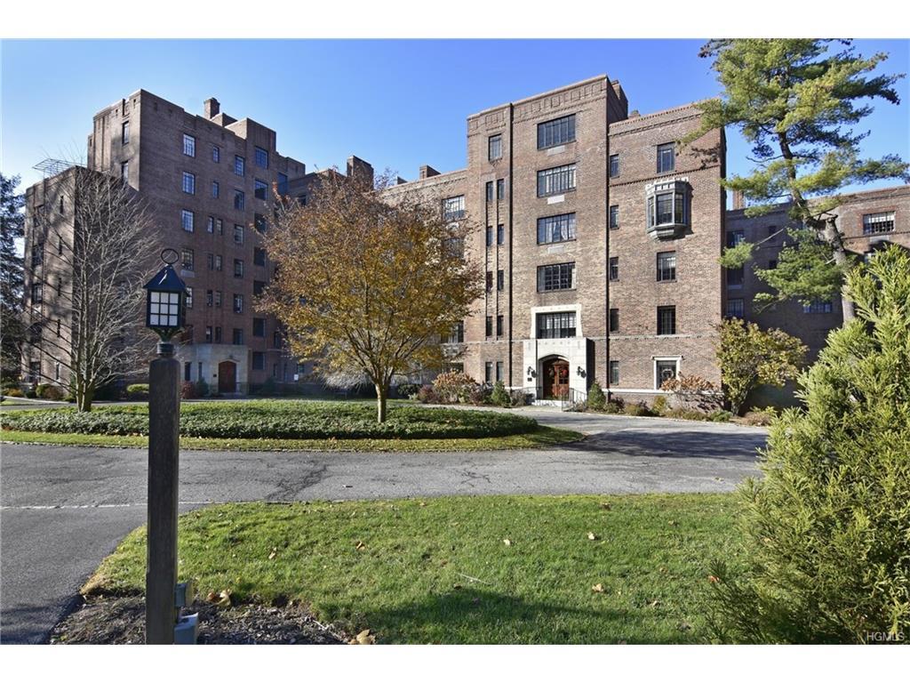 100 Ardsley Avenue - Photo 1
