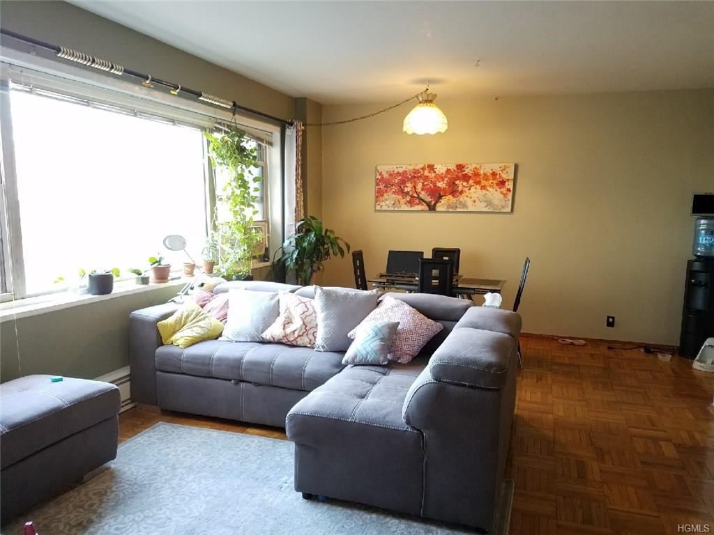5 Fordham Hill Oval - Photo 1