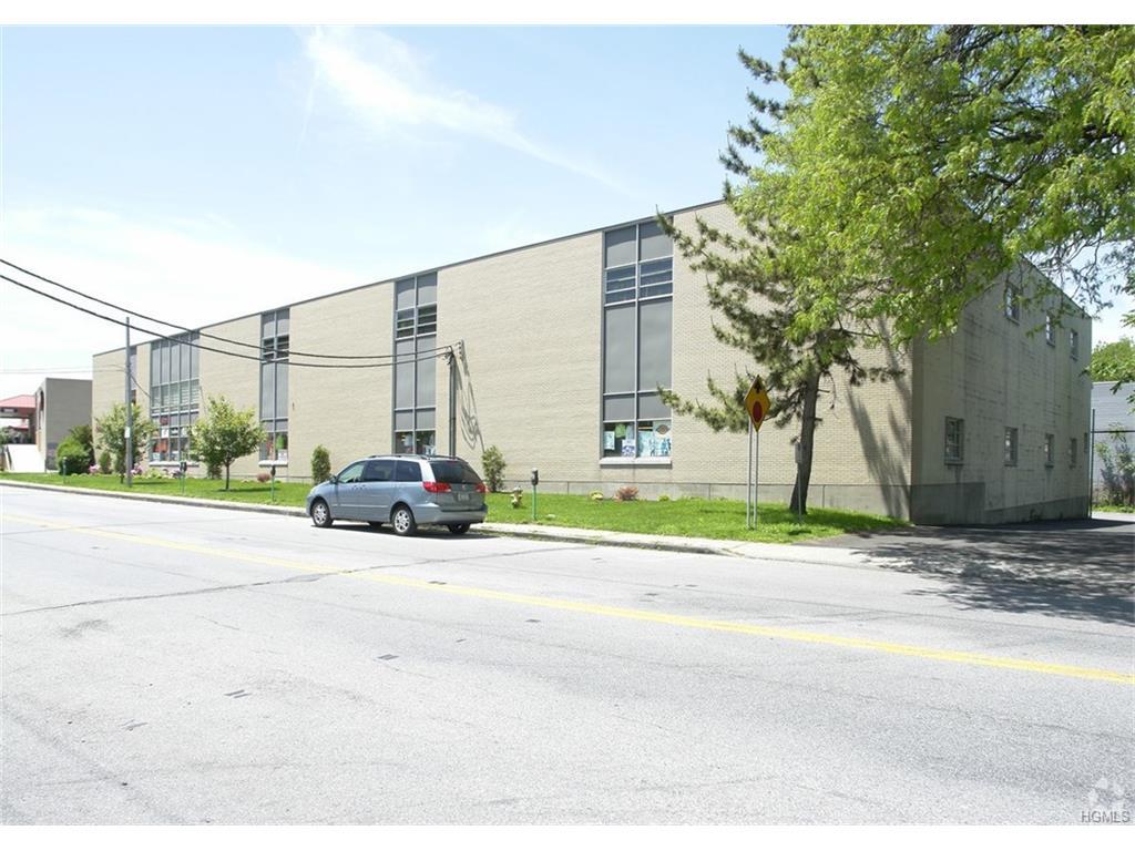 1 Aqueduct Road - Photo 1