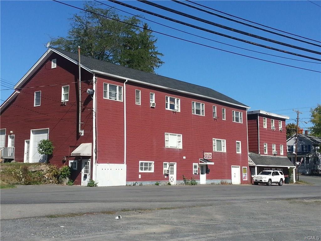 20 Railroad Avenue - Photo 1