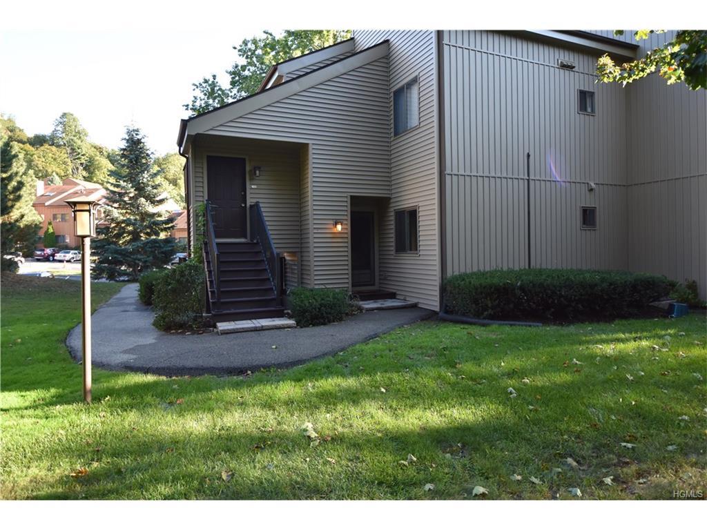 7 Nicole Circle - Photo 1