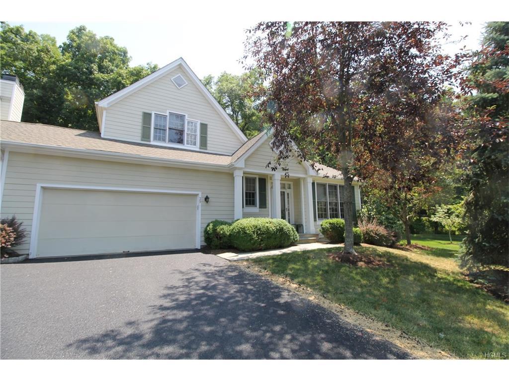 39 Weavers Hill - Photo 1