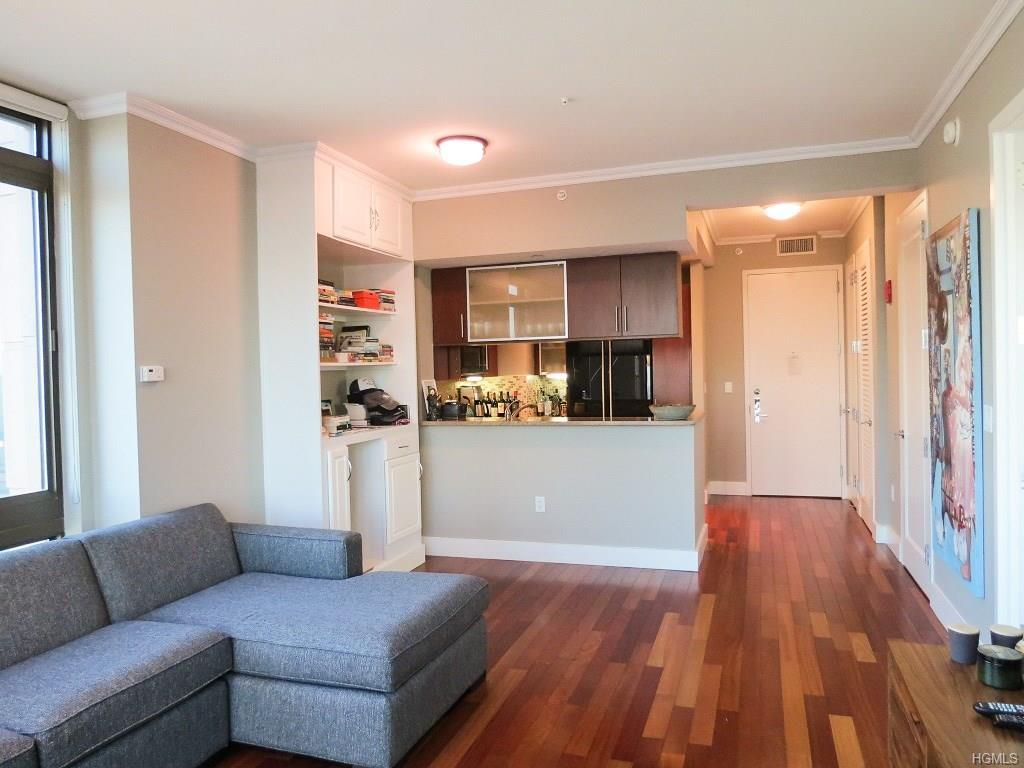 175 Huguenot Street - Photo 1