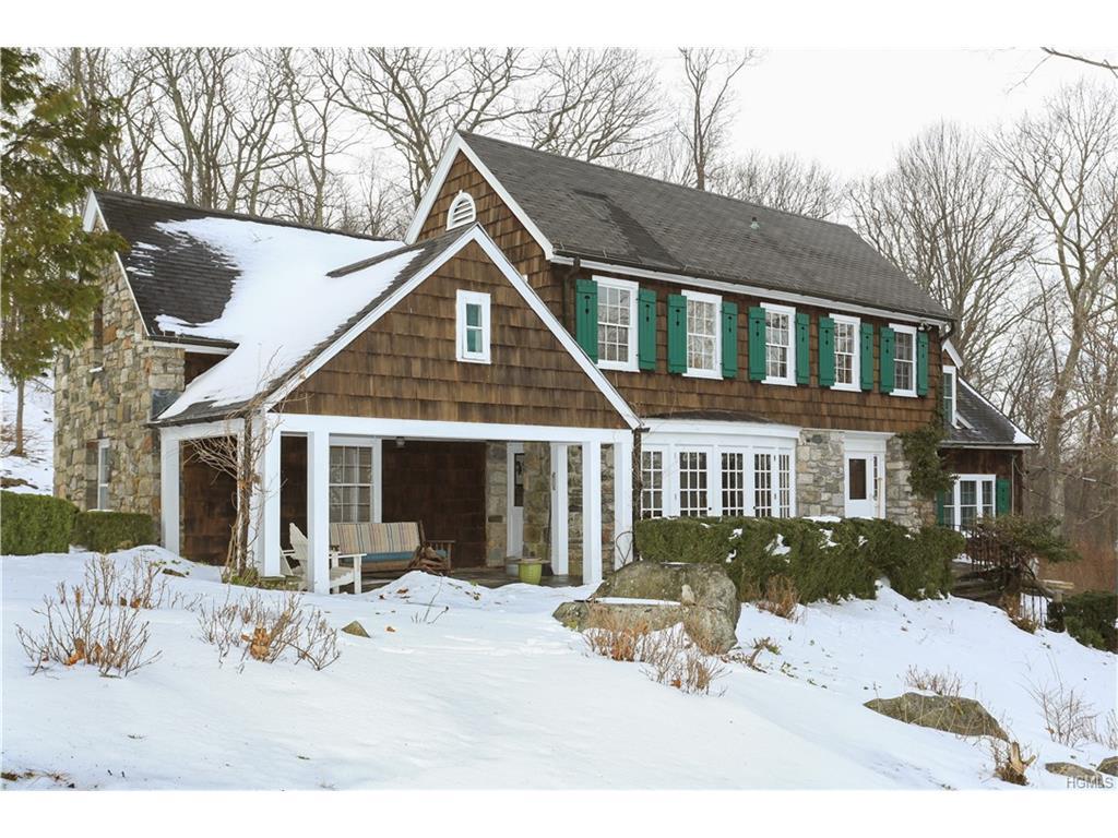 857 Golf Ridge Road - Photo 1