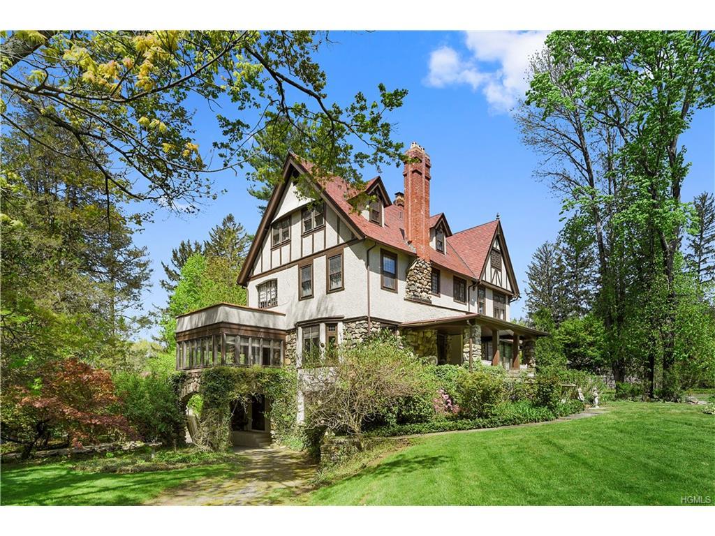 84 Croton Avenue - Photo 1