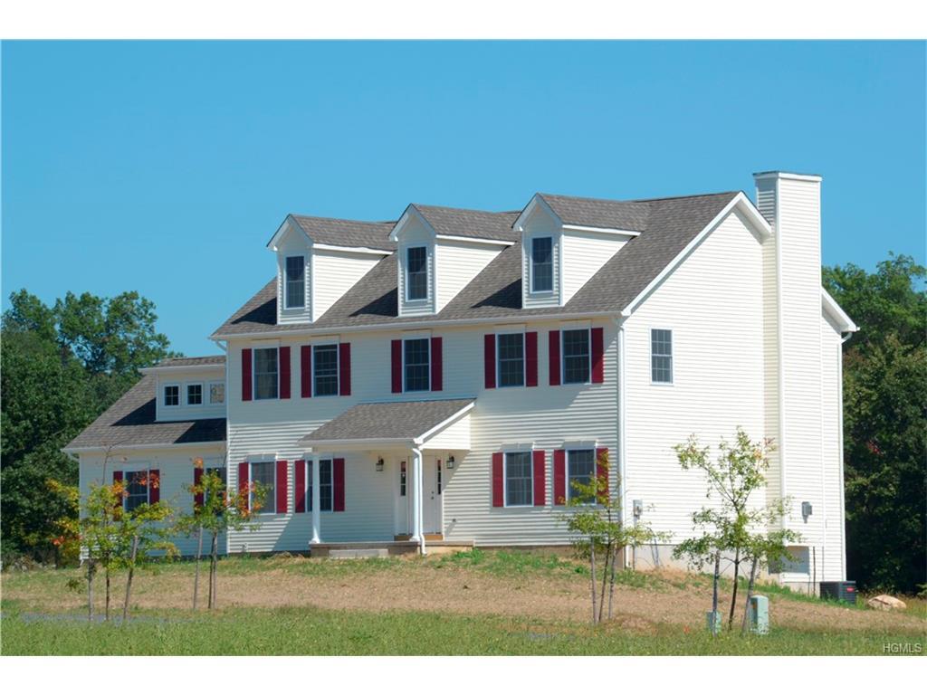 16 Elise Drive - Photo 1