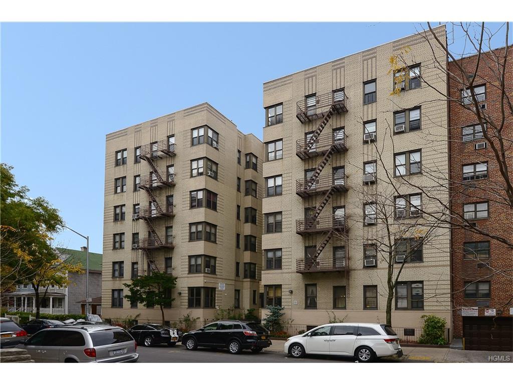 2962 Decatur Avenue - Photo 1