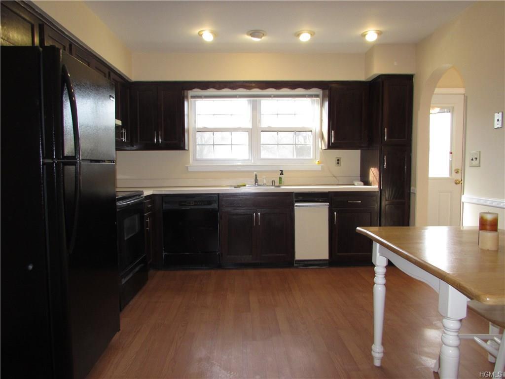 71 Somerset Drive - Photo 1