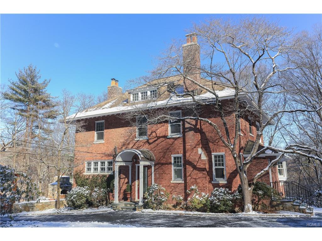 35 Woodland Drive - Photo 1