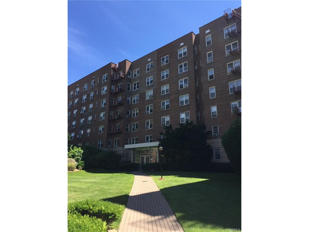 1304 Midland Avenue - Photo 1